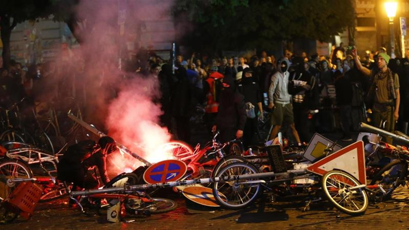 Οργισμένοι οι Γερμανοί για τα επεισόδια στο Αμβούργο